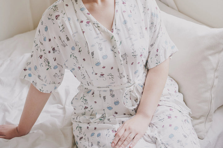 Nest Designs Women's Bamboo Silk Robe - The Town Mouse & The Country Mouse