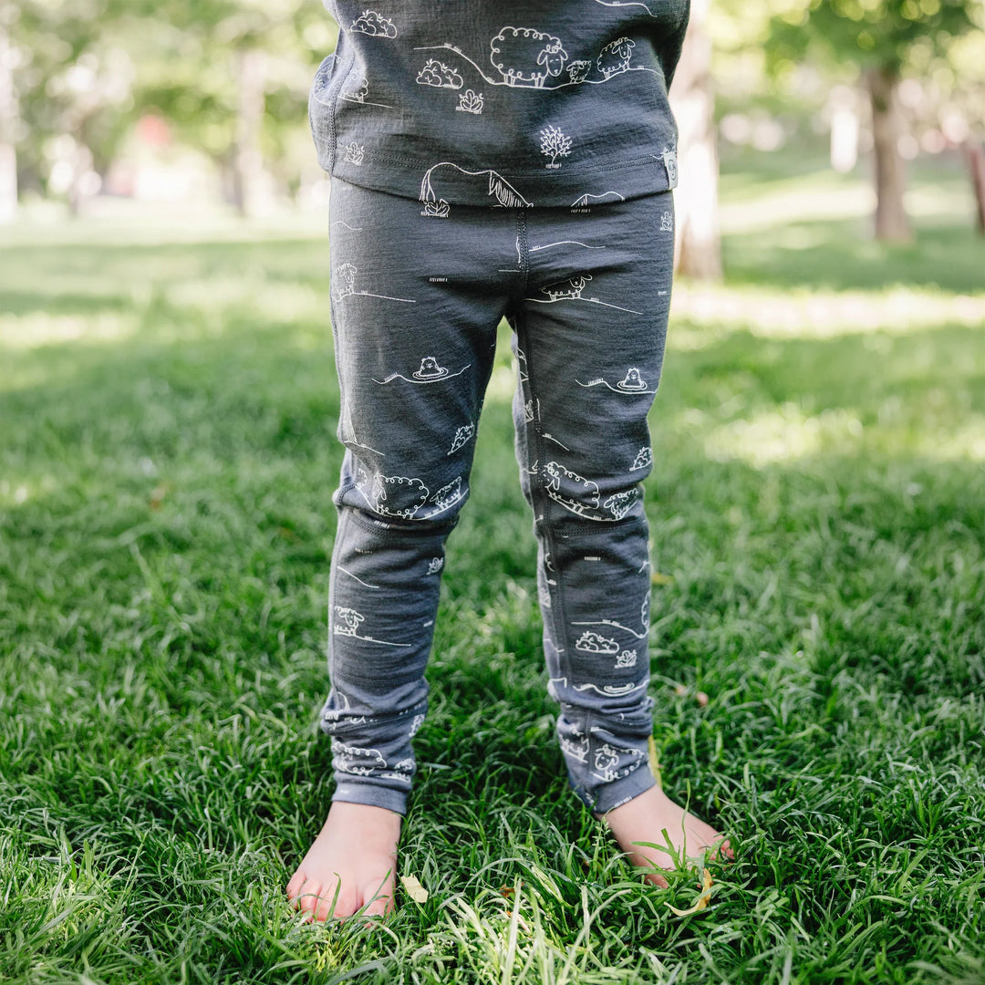 >Woolino Kids Merino Wool Base Layer Long Sleeve Top + Leggings Set - Farm