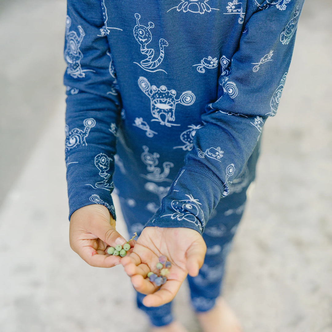 >Woolino Kids Merino Wool Base Layer Long Sleeve Top + Leggings Set - Monster