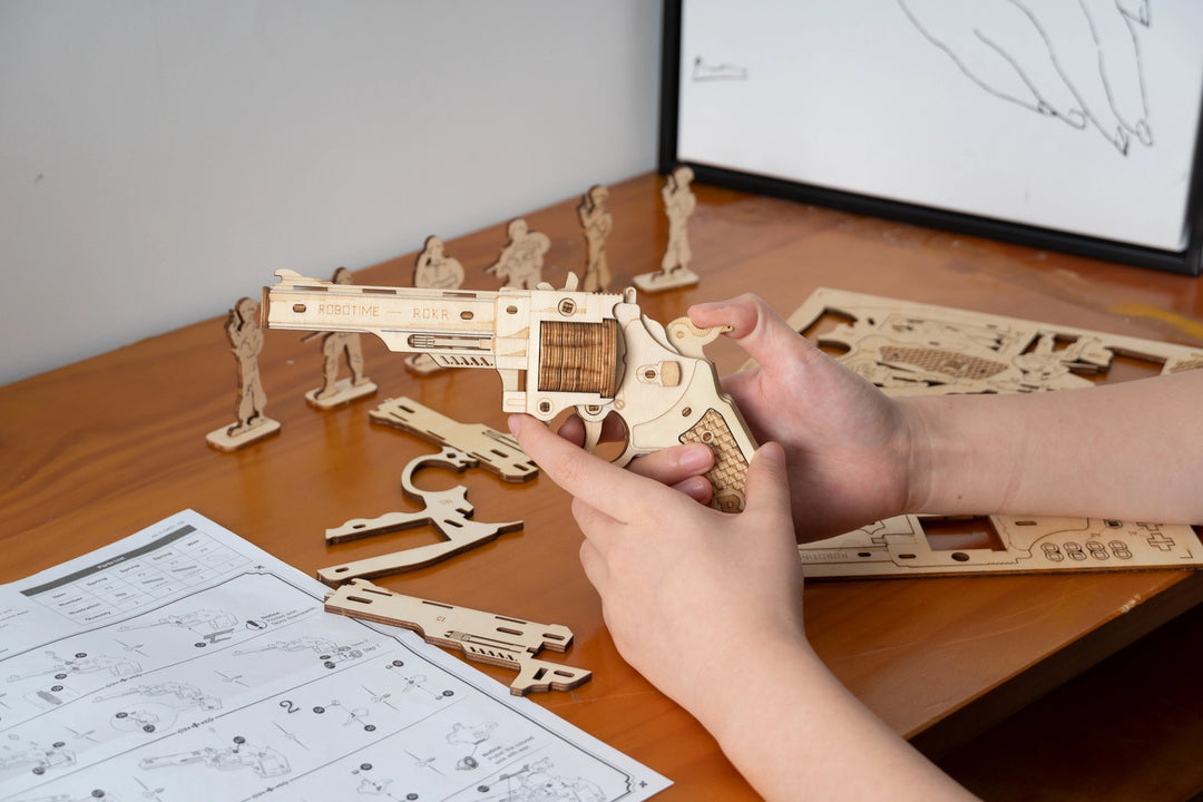 >Hands Craft DIY 3D Puzzle: Corsac M60 Rubber Band Gun