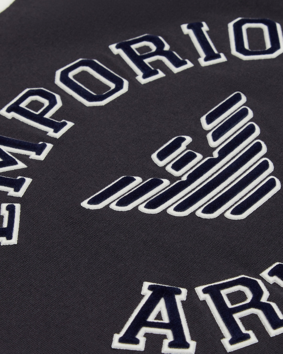 Emporio Armani Junior Comfort-Fit Jersey T-shirt w/ Oversized Logo - 6Yto12Y