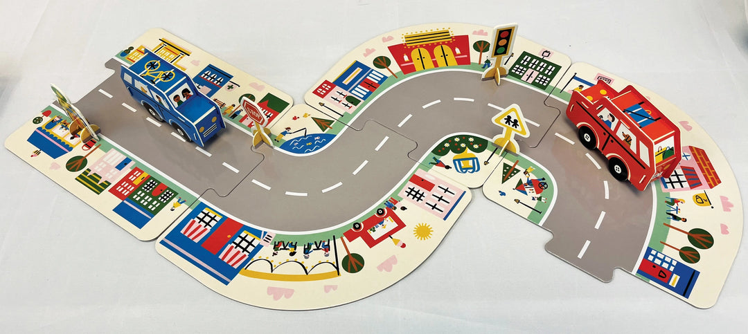 >Usborne Puzzle Play: Busy Town