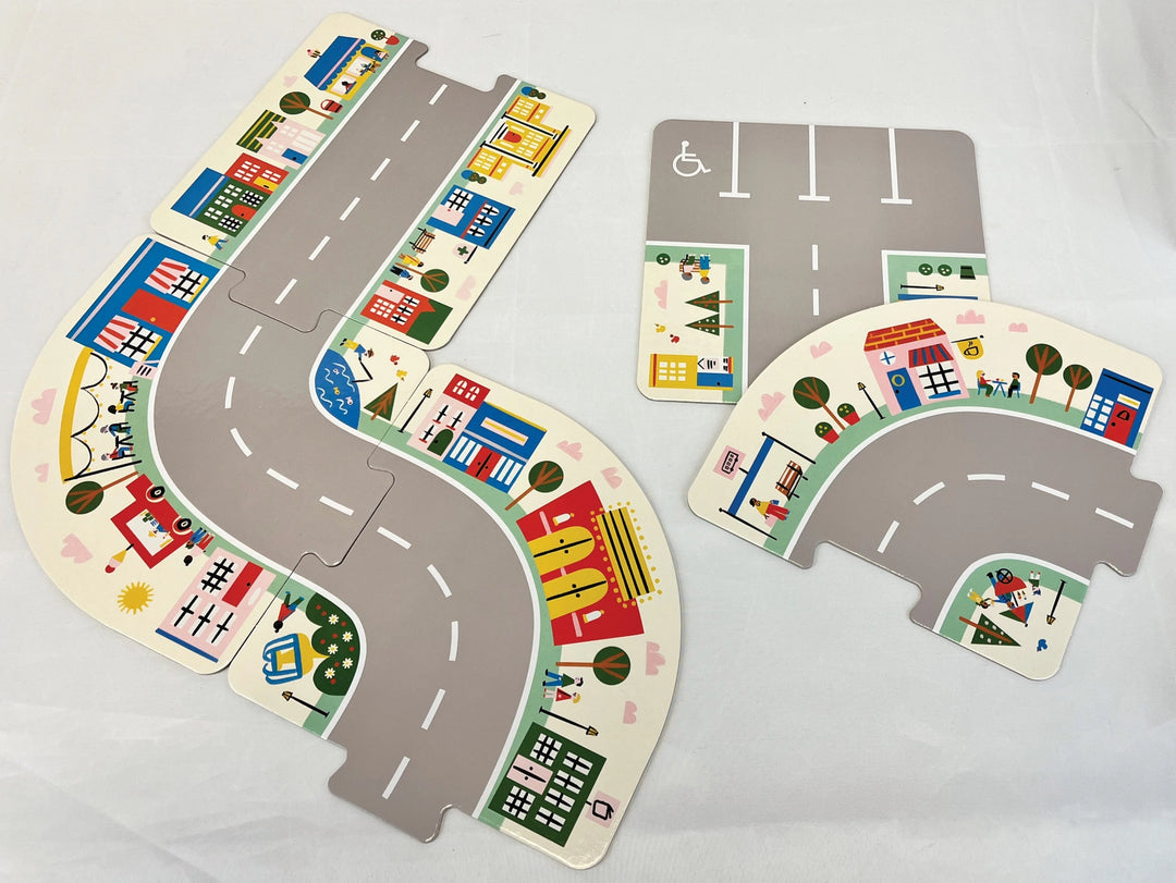 >Usborne Puzzle Play: Busy Town