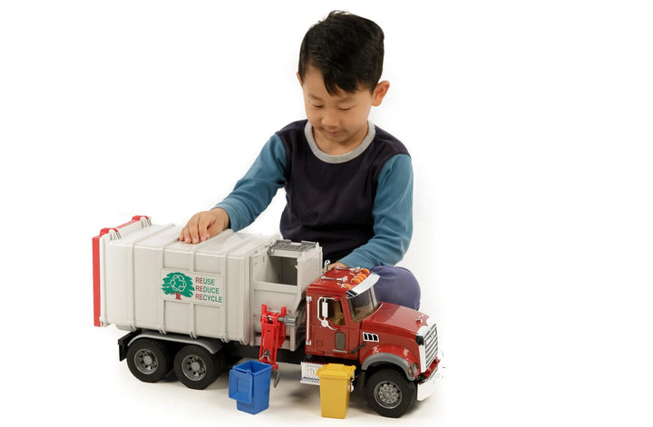 >Bruder 02811 MACK Granite Side loading garbage truck 23.6 x 7.3 x 10.2 inch