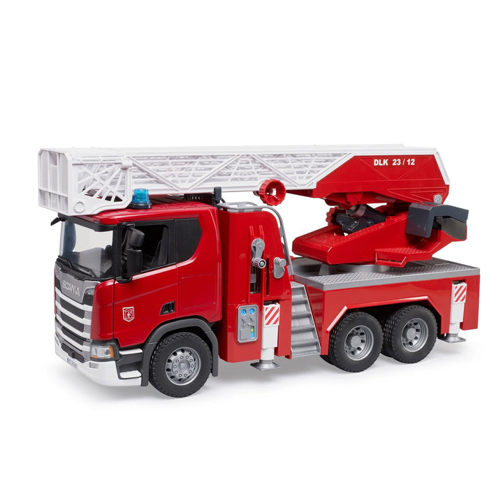 >Bruder 03591 SCANIA Super 560R Fire Engine w/Water Pump