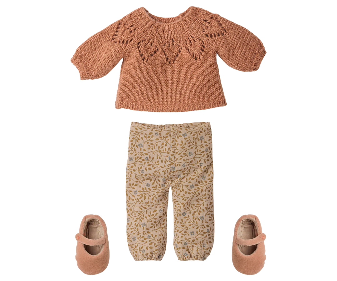 >Maileg Pants and knitted sweater, Size 3 - Vintage powder [Expected Receipt Date: Nov 26]