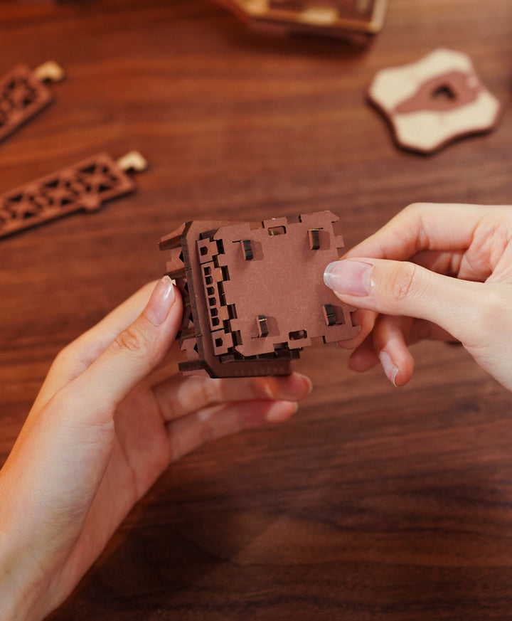 >Hands Craft DIY 3D Wooden Puzzle w/ Led Lights: Night of the Eiffel Tower