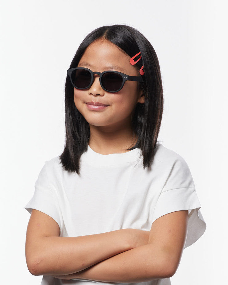 IZIPIZI PARIS Kids Polarized Sunglasses in Square #C - Black