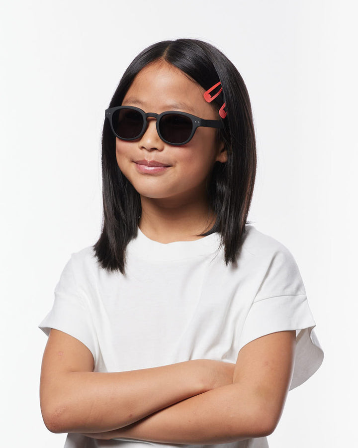IZIPIZI PARIS Kids Polarized Sunglasses in Square #C - Black