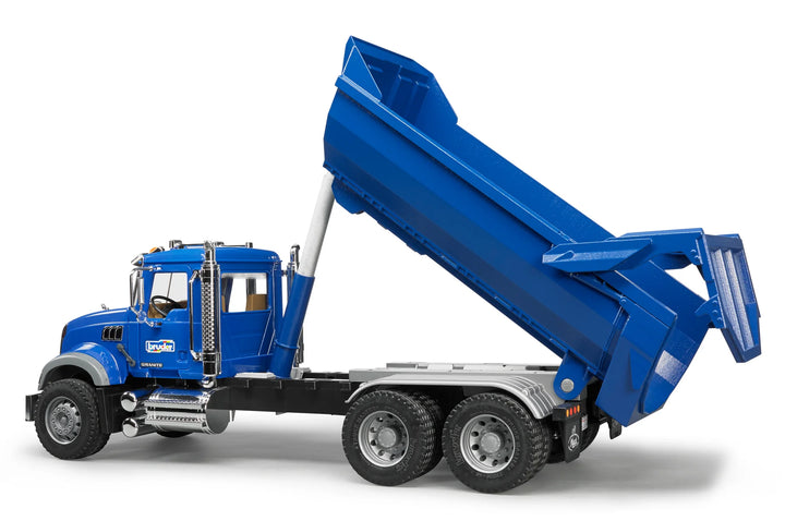 >Bruder 02823 MACK Granite Halfpipe Dump Truck