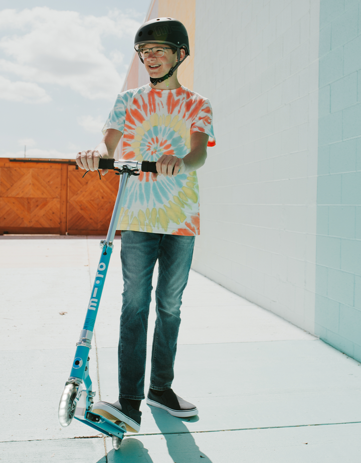 Micro Adult / Teen Sprite LED Scooter - Ocean Blue