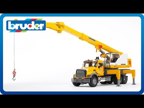 >Bruder 02818 MACK Granite Liebherr Crane Truck