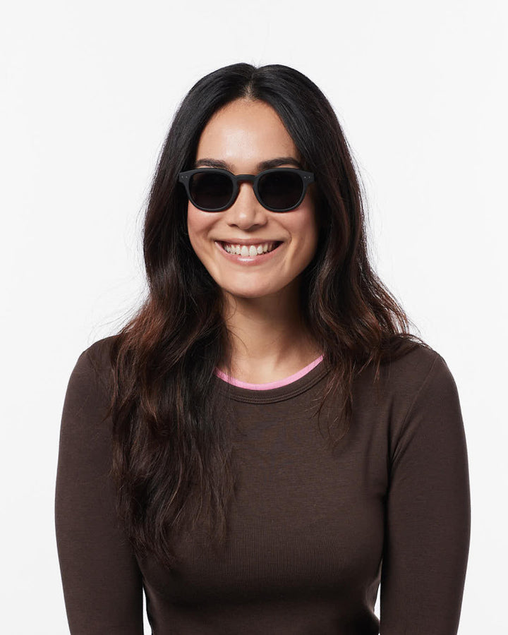 IZIPIZI PARIS Men/Women's Polarized Sunglasses in Rectangular #C - Black