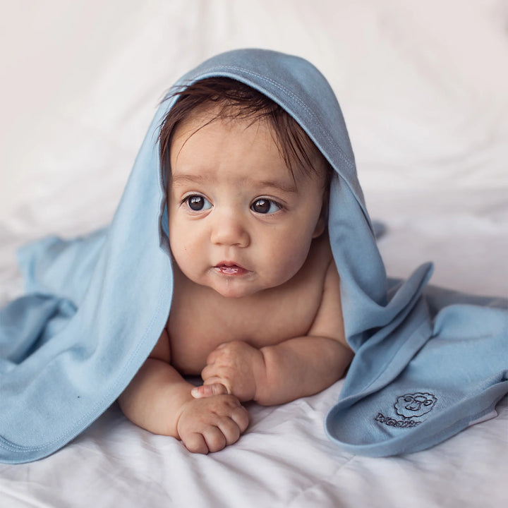 >Woolino Merino Wool Swaddle Blanket 39" x 35.5" - Blue
