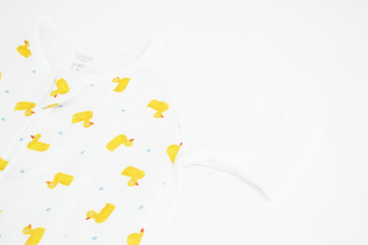 Nest 0.6 TOG Raglan Bamboo Short Sleeve Sleep Suit - Eric Carle Little Rubber Ducks