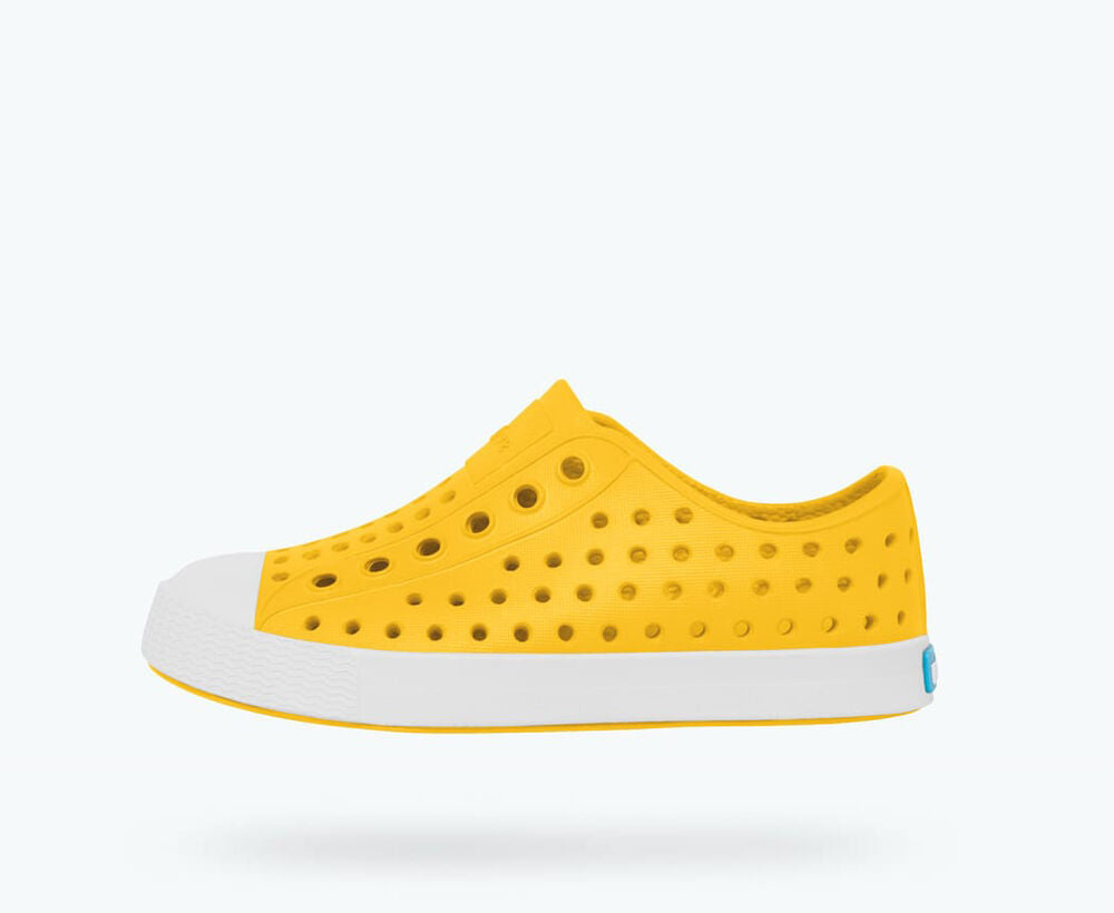 Native Kids Jefferson Sandals Shoes - Crayon Yellow / Shell White