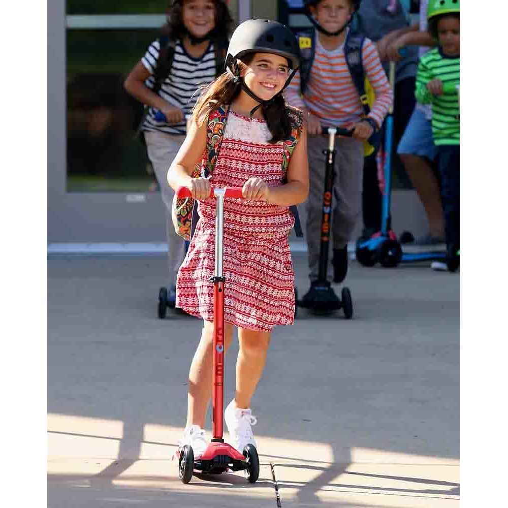>Micro Kids Maxi Deluxe LED Scooter Age 5-12 (more colors)