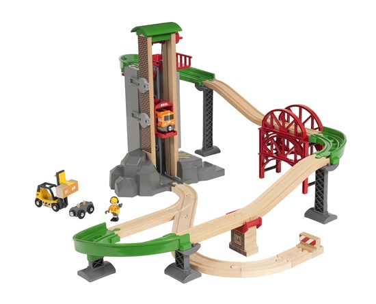 >BRIO Lift & Load Warehouse Set 3+ 33887