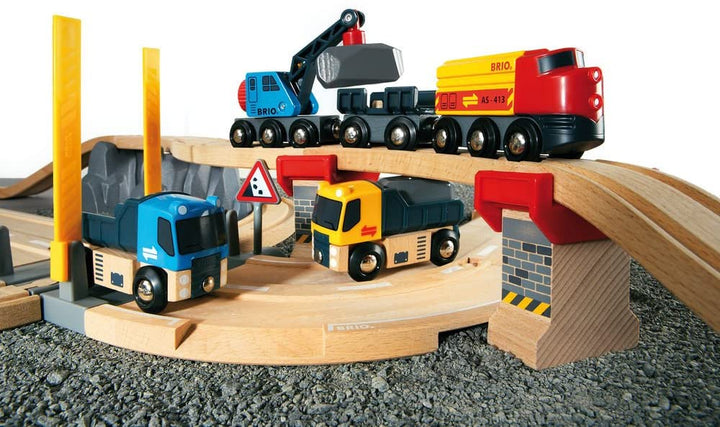 >BRIO Rail & Road Loading Set 33210