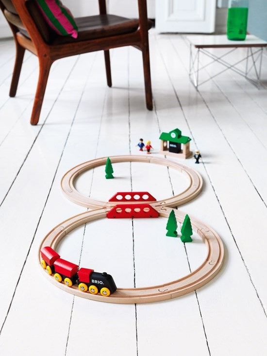 >BRIO Classic Figure 8 Set (22 Piece) 33028