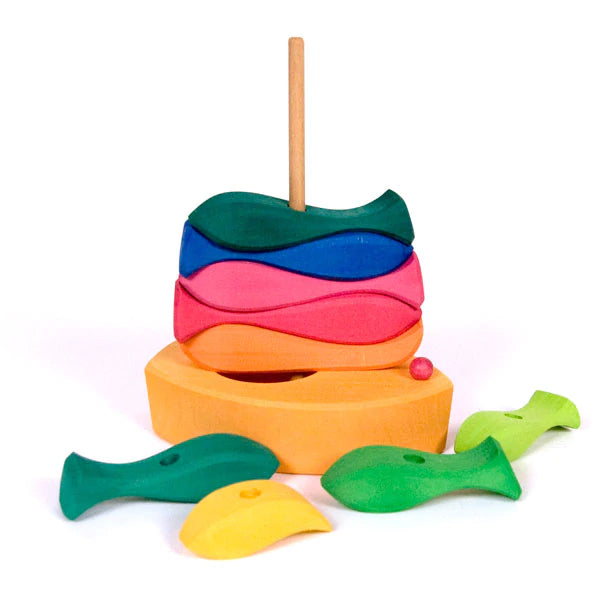 NIC Toys Glueckskaefer Fish and Boat Stacking 10 Pieces