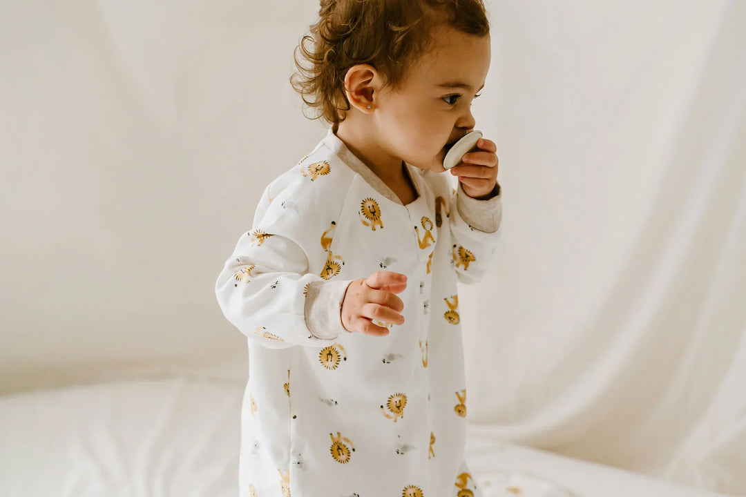 Nest Designs Kids 1.0 TOG Avocado Bamboo Long Sleeve Footed Sleep Suit - The Lion & The Mouse
