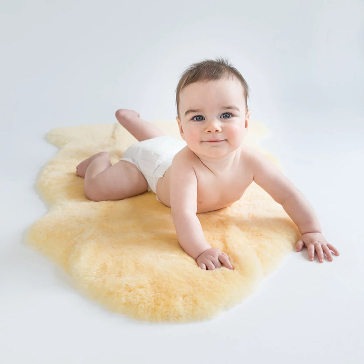 >Woolino Cuddle & Play Rug for Babies - 100% Australian Lambskin, 2' x 3' [2-Color]