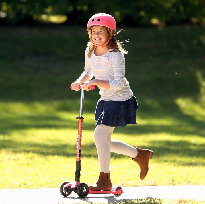 >Micro Kids Maxi Deluxe Foldable LED Scooter [more colors]